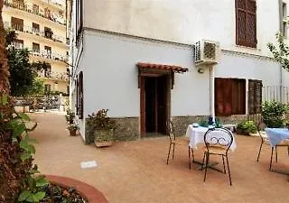Bassotto 4* Pompeya